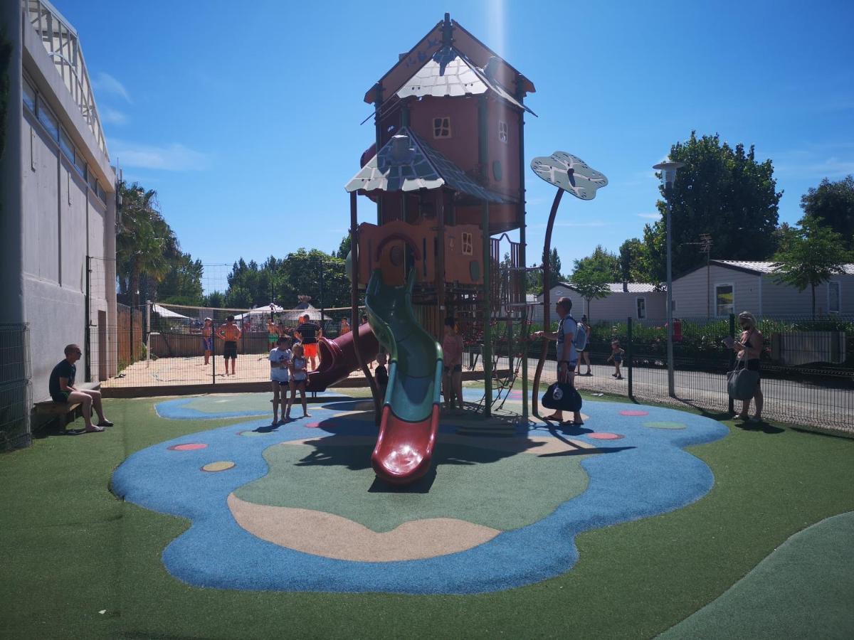 Camping La Carabasse Vias-Plage-T4 Climatise,Tout Confort, Emplacement Calme ! Exterior photo